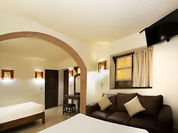 Casa Del Virrey Hotel and Suites