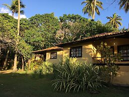 Pousada Araçás Village