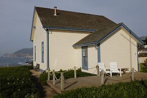 HI Point Montara Lighthouse Hostel