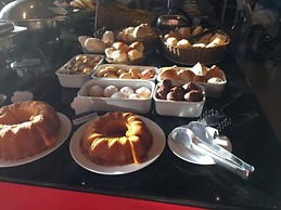 Oft Plaza Oeste Hotel