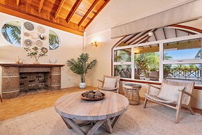 Coconut Row Boutique Hotel