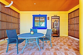 Coconut Row Boutique Hotel