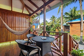 Coconut Row Boutique Hotel