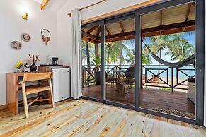 Coconut Row Boutique Hotel