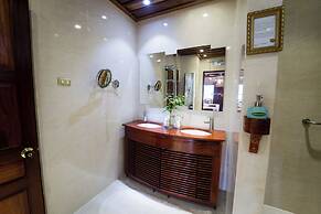 Mekong Riverview Hotel