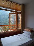 Zhang Jiajie Longquan Inn