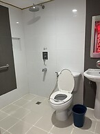 Hotel Sogo Quirino Motor Drive Inn