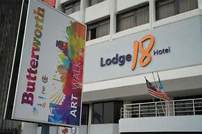 Lodge 18 Hotel