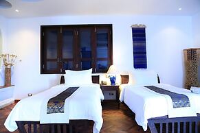Indigo House Hotel