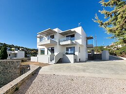 Ilioxenia Studio & Apartments