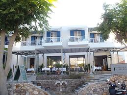 Ilioxenia Studio & Apartments