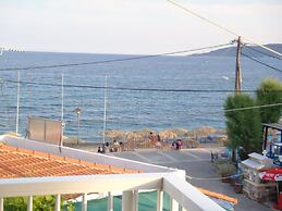 Ilioxenia Studio & Apartments