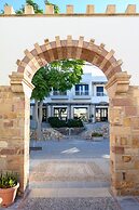 Ilioxenia Studio & Apartments