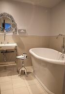Vanbrugh House Hotel
