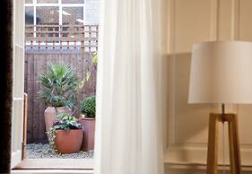 Vanbrugh House Hotel