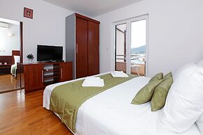 Apartments Vala