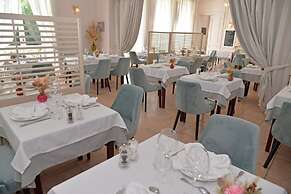 Hostellerie du Châtel Les Billettes