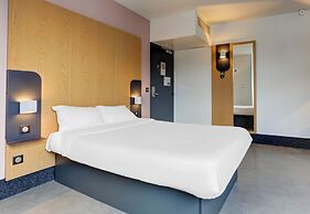 B&B HOTEL Reims Centre Gare