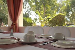 Apollon Hotel