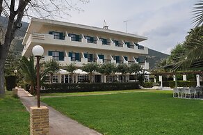 Apollon Hotel