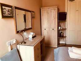 Allison House 16 Guesthouse