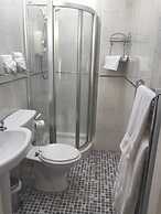 Allison House 16 Guesthouse