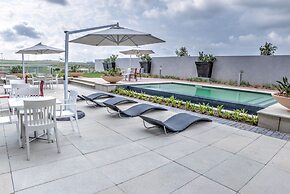 City Lodge Hotel Waterfall City