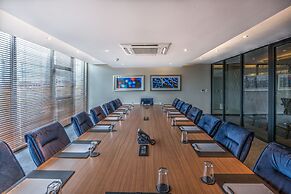 City Lodge Hotel Waterfall City