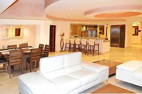 Villas de Cortez Penthouse