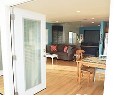 Malibu Beach Paradise Apartments