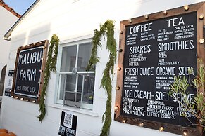 Malibu Beach Paradise Apartments