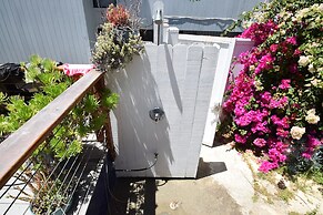 Malibu Beach Paradise Apartments