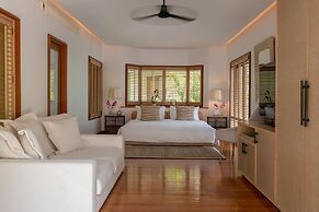 Villa Macaque and Villa Languor