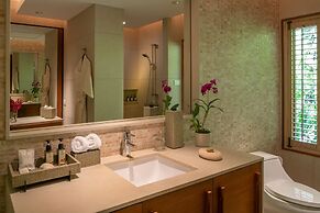 Villa Macaque and Villa Languor