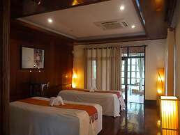 Santi Resort & Spa