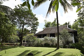 Santi Resort & Spa