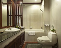 Santi Resort & Spa