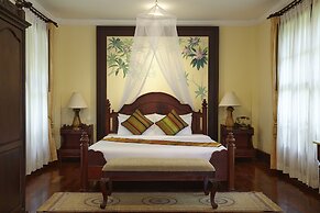 Santi Resort & Spa