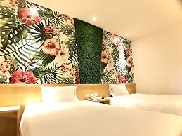 Martin Wales Hotel Kenting