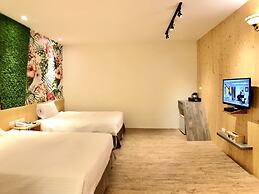 Martin Wales Hotel Kenting