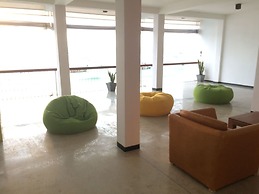 Coral Rock by Bansei