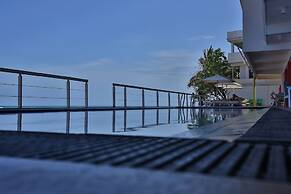 Coral Rock by Bansei