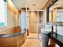 Seasons Bali Fashion Inn