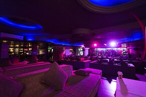 Kiss Gardenhome Chic Hotel