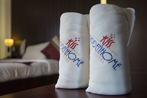 Kiss Gardenhome Chic Hotel