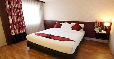 Kiss Gardenhome Chic Hotel