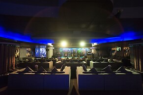 Kiss Gardenhome Chic Hotel