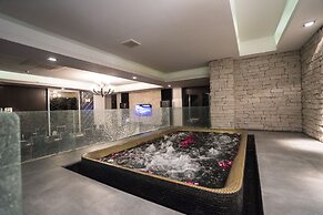 Kiss Gardenhome Chic Hotel