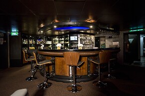 Kiss Gardenhome Chic Hotel