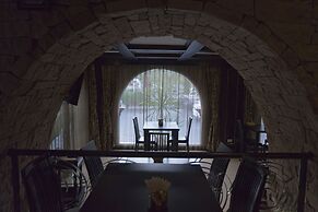 Kiss Gardenhome Chic Hotel